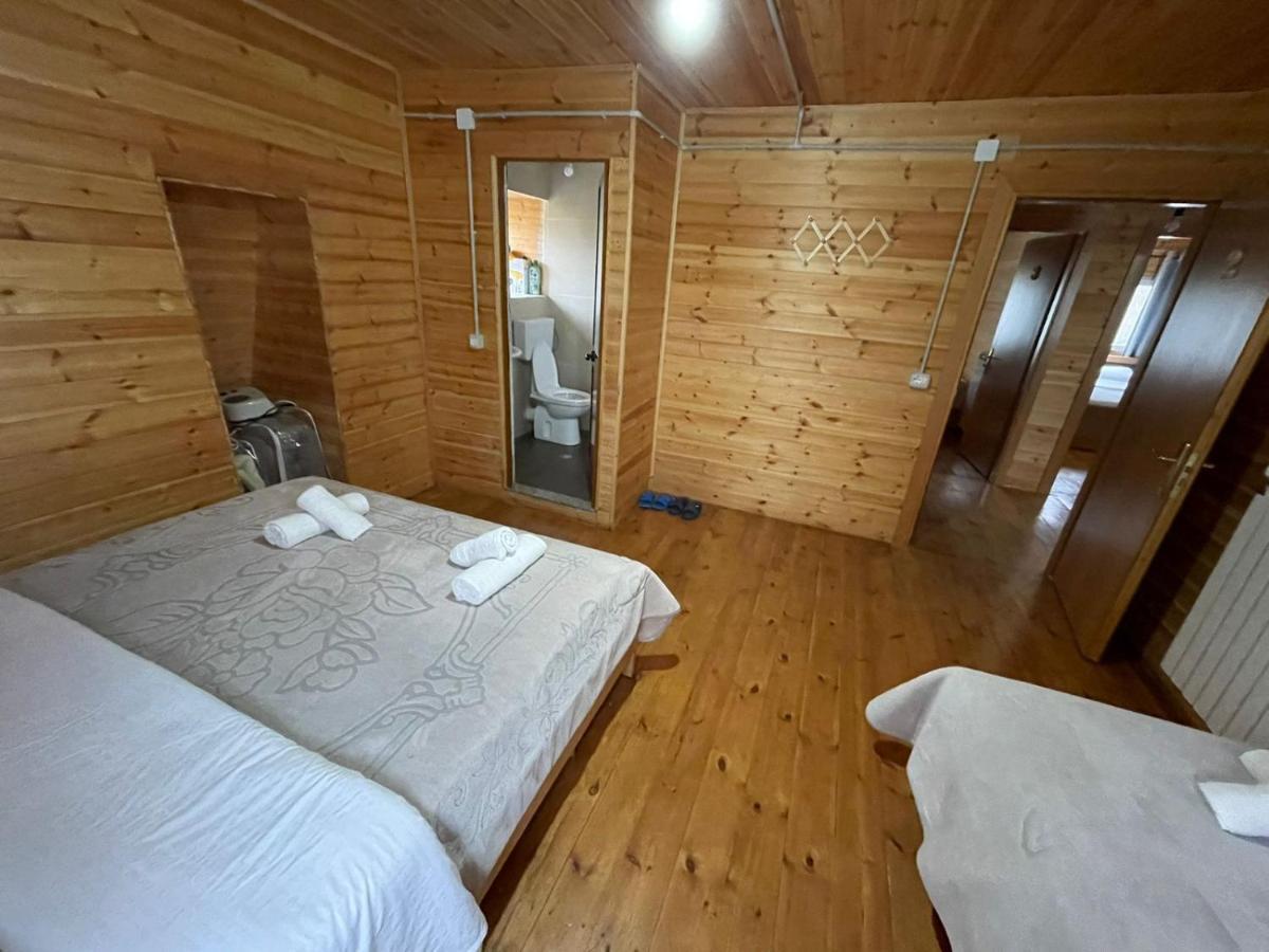 Bujtina Zemra Tradites Theth Luaran gambar